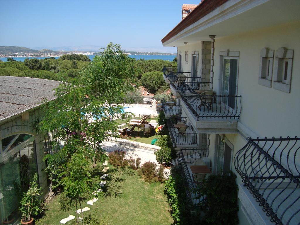 Dolina Hotel Кешме Экстерьер фото